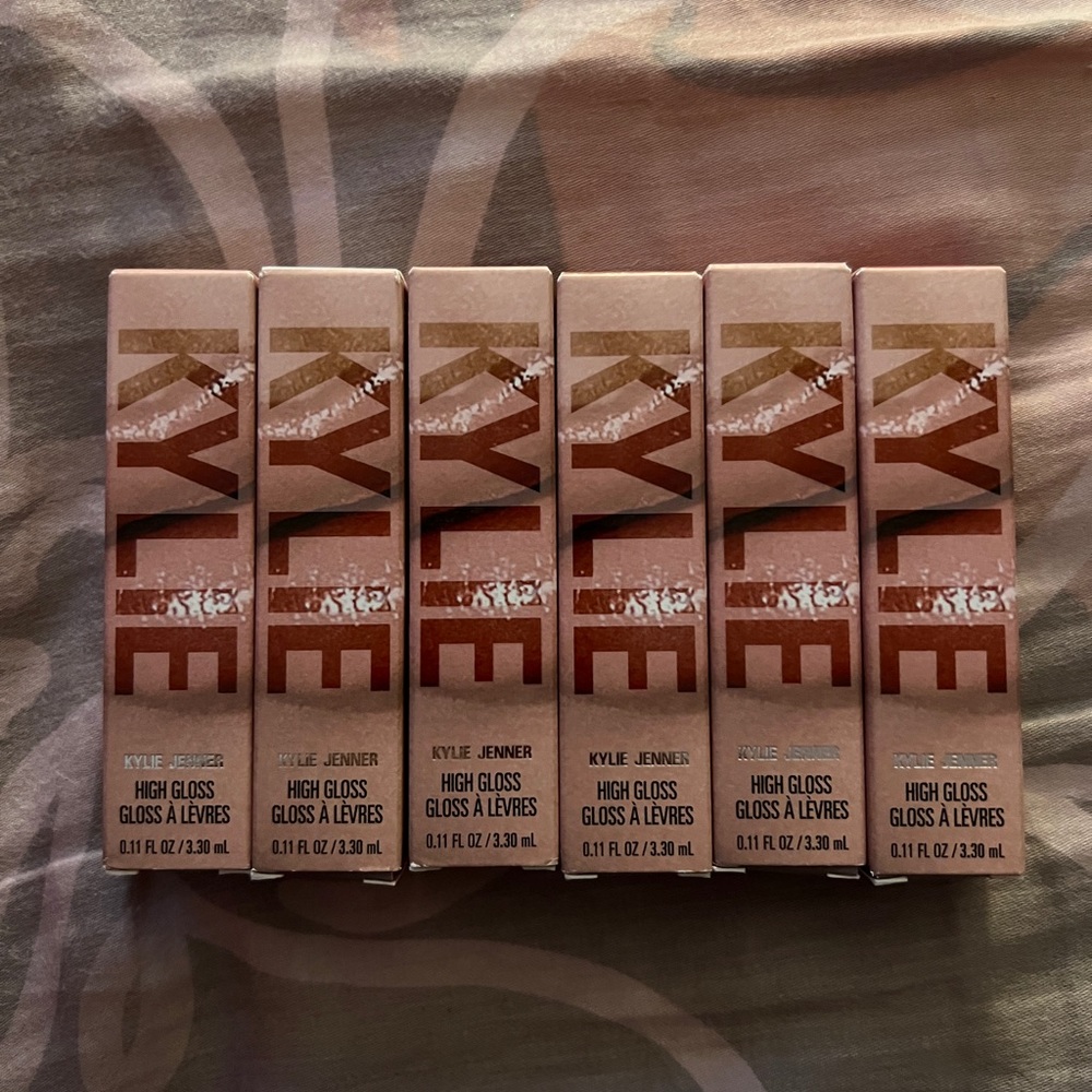 KYLIE LIPGLOSS